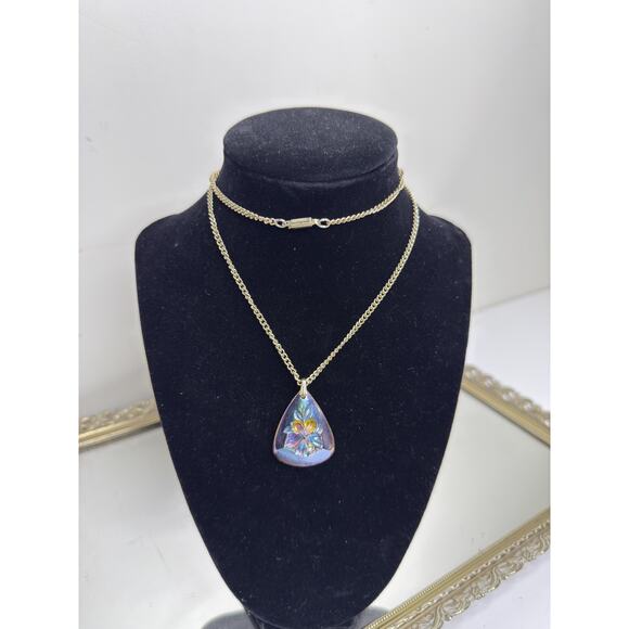 Vintage Orchid Flower Intaglio Glass Pendant with Iridized Finish - 1950's Mid - Picture 8 of 9